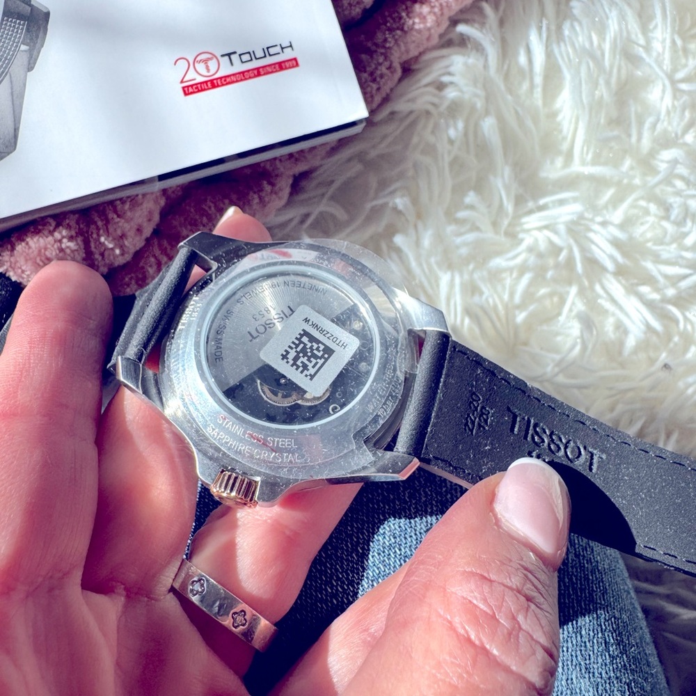 NWT TISSOT V8 SWISSMATIC - Discontinued and Hard to Find - Picture 4 of 16